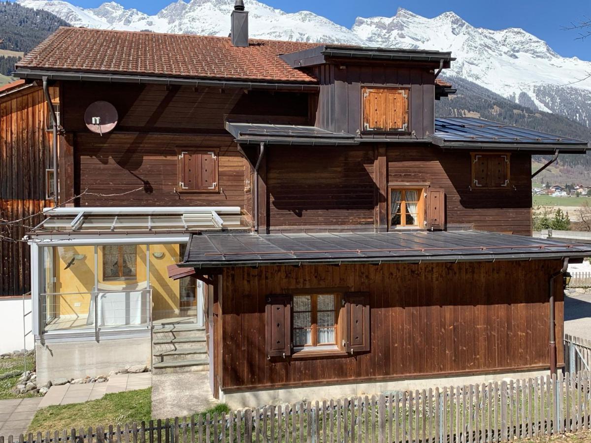 Casa Steilalva - Grosszuegiges Chalet Fuer Erholsamen Familienurlaub Surrein Extérieur photo
