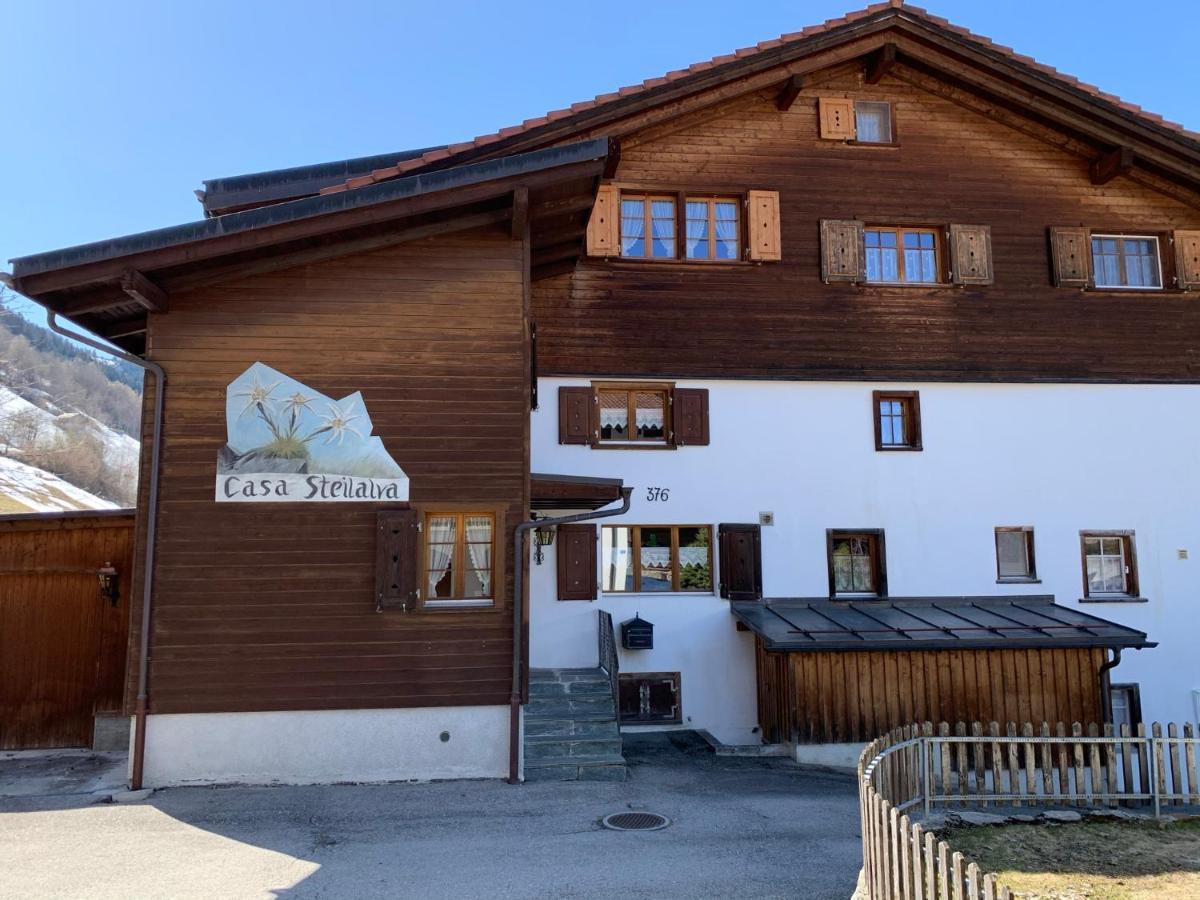 Casa Steilalva - Grosszuegiges Chalet Fuer Erholsamen Familienurlaub Surrein Extérieur photo