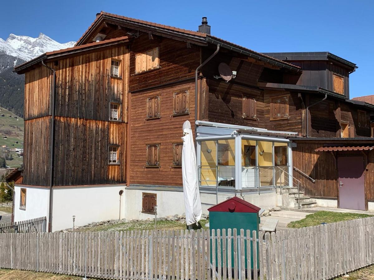 Casa Steilalva - Grosszuegiges Chalet Fuer Erholsamen Familienurlaub Surrein Extérieur photo